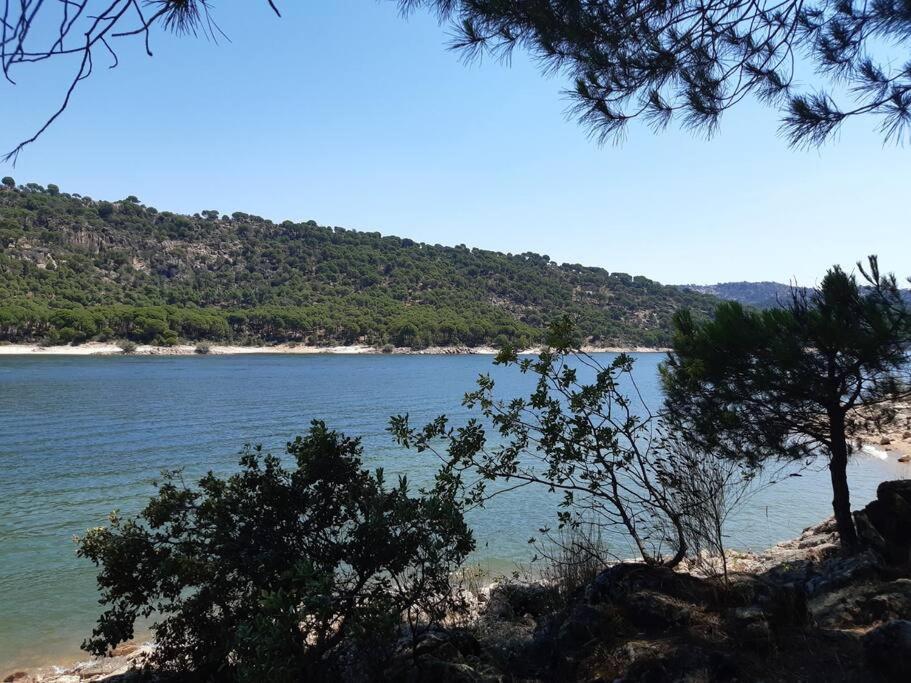 Acogedor Apartamento Con Bellas Vistas Al Embalse San Martín de Valdeiglesias Екстериор снимка