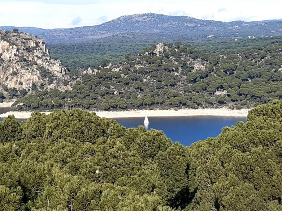 Acogedor Apartamento Con Bellas Vistas Al Embalse San Martín de Valdeiglesias Екстериор снимка